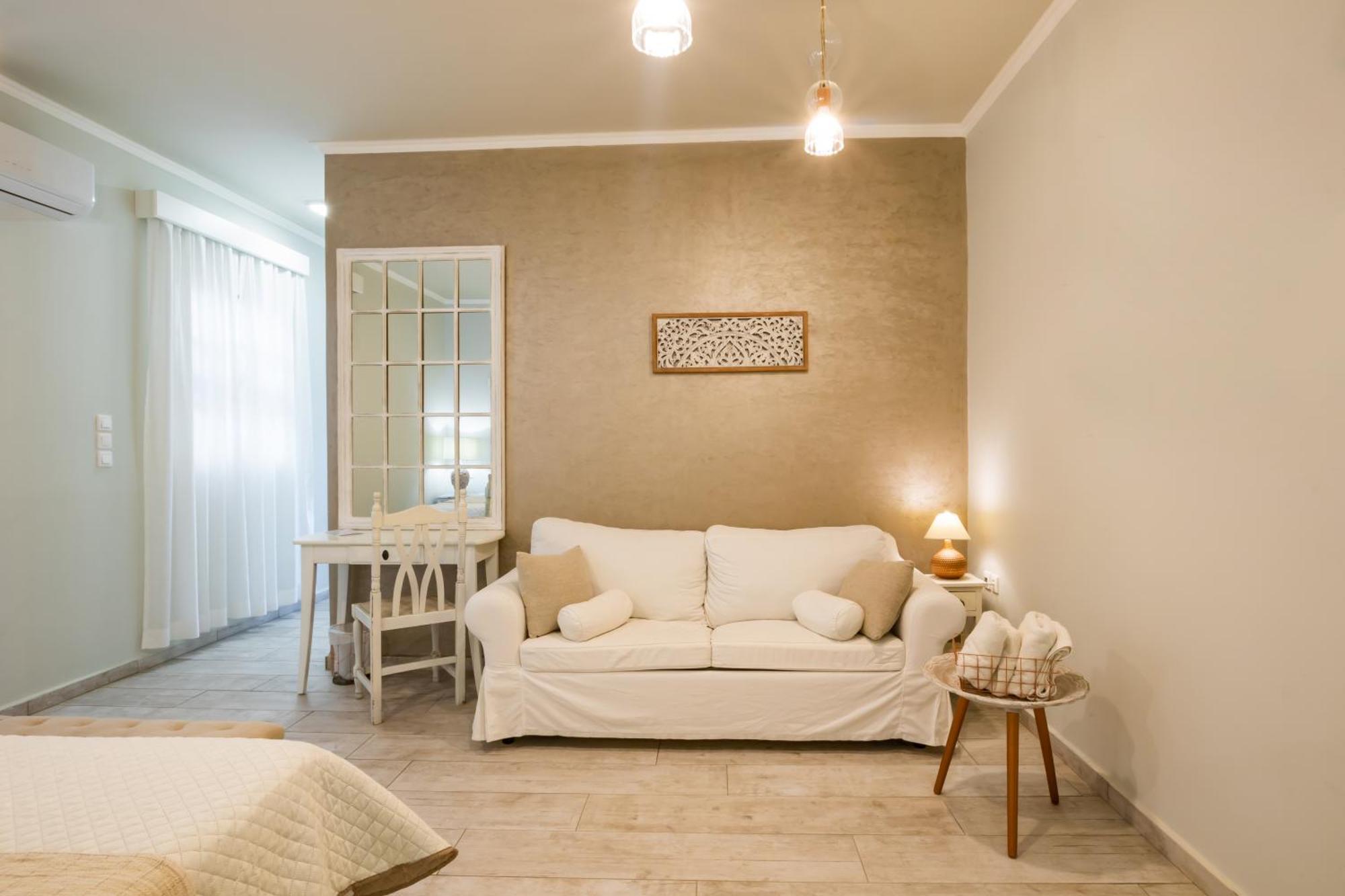 Le Grand Bleu Studios & Apartments Лефкос-Карпату Экстерьер фото
